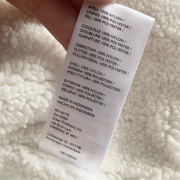 Bdg Vibrant Green Nylon Sherpa V Neck Winter Zip Vest - Picture 14 of 16